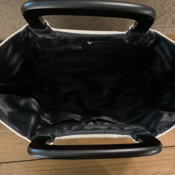 Dell Q purse - Picture 2 of 2